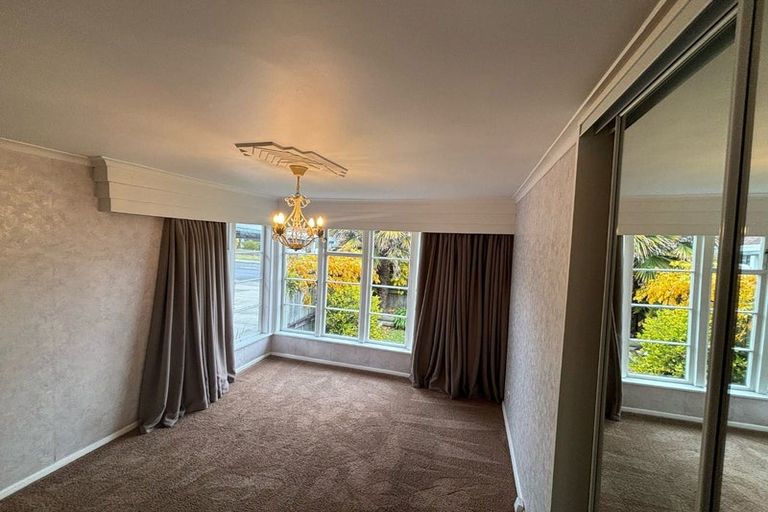 Photo of property in 31 Heretaunga Square, Silverstream, Upper Hutt, 5019