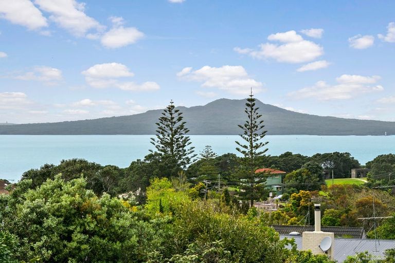 Photo of property in 134 Beach Road, Castor Bay, Auckland, 0620