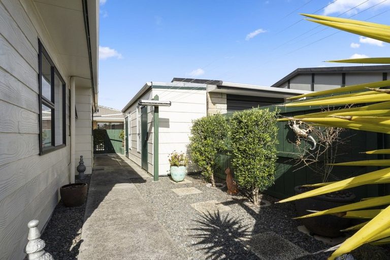 Photo of property in 86 Elizabeth Street, Waikanae, 5036