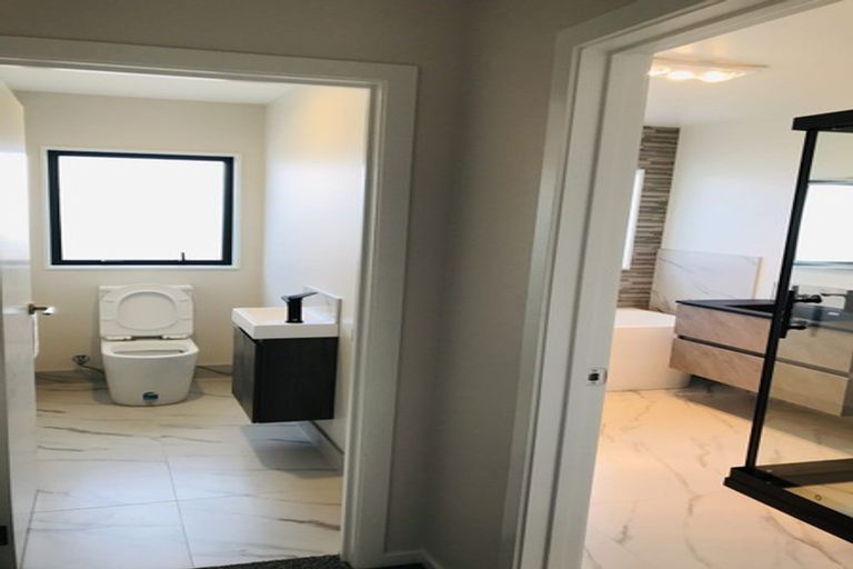 Photo of property in 2/13 North Ridge Drive, Rototuna North, Hamilton, 3281