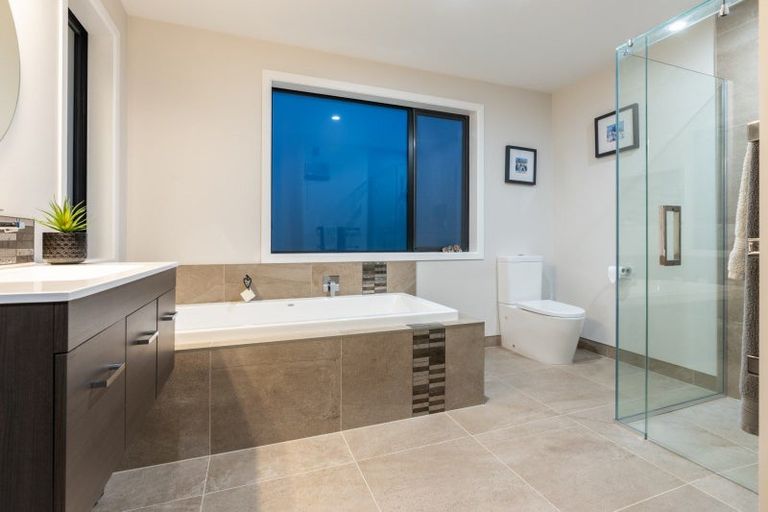 Photo of property in 43 Seachange Drive, Leamington, Cambridge, 3432