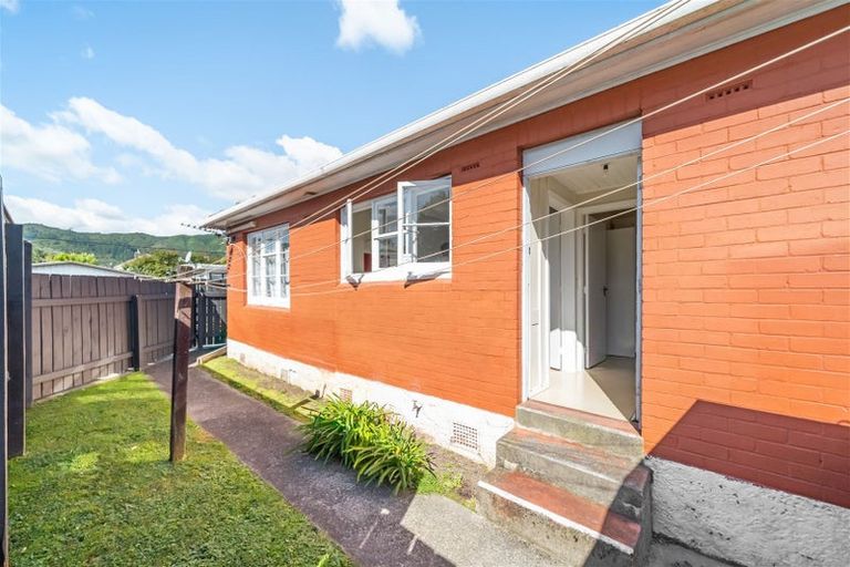 Photo of property in 195a Naenae Road, Naenae, Lower Hutt, 5011