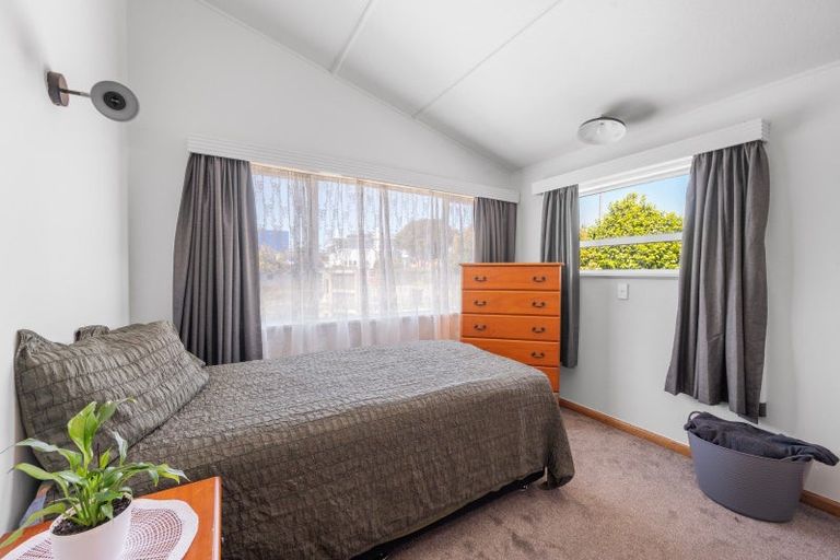 Photo of property in 103 Latham Street, Marewa, Napier, 4110