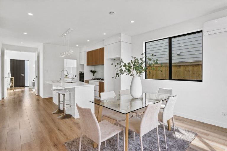 Photo of property in 4 Matahae Drive, Flat Bush, Auckland, 2019