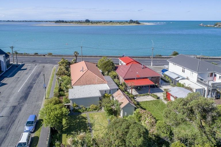 Photo of property in 1 Bay View Road, Moncks Bay, Christchurch, 8081