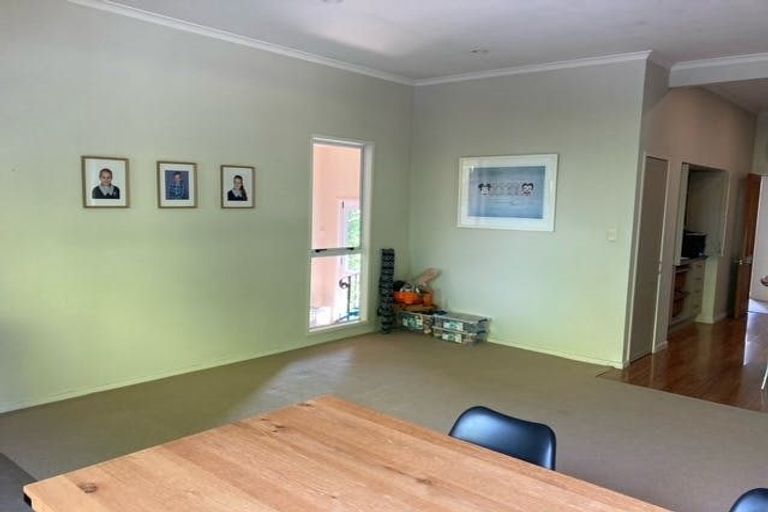 Photo of property in 73 Brookby Road, Brookby, Manurewa, 2576