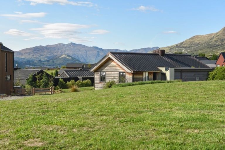 Photo of property in 21 Mckellar Drive, Jacks Point, Queenstown, 9371