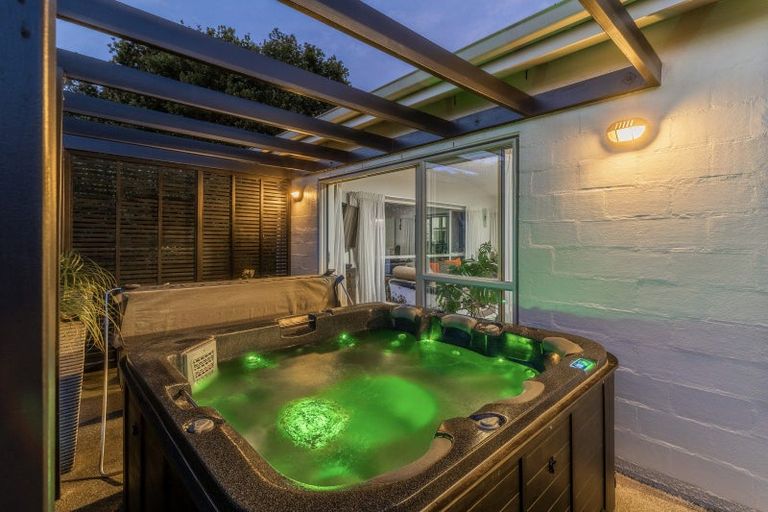 Photo of property in 12 Cotswolds Close, Otamatea, Whanganui, 4500