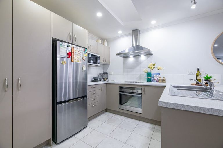 Photo of property in 62 Waitaki Street, Henderson, Auckland, 0612