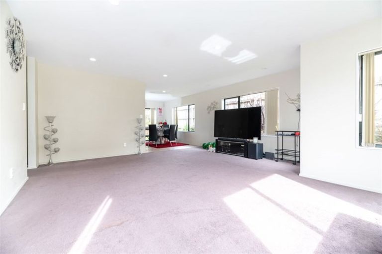 Photo of property in 10 Whitbourne Heights, Manurewa, Auckland, 2105