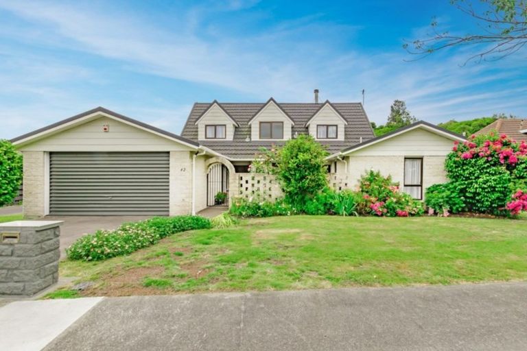 Photo of property in 42 Awanui Drive, Waikanae, 5036