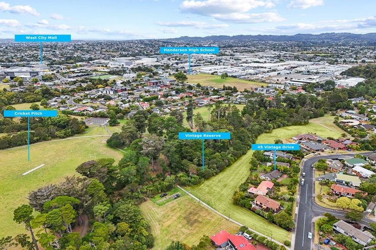 Photo of property in 45 Vintage Drive, Henderson, Auckland, 0612