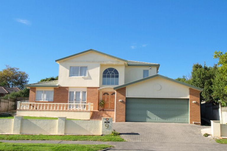 Photo of property in 9 Matterhorn Crescent, Northpark, Auckland, 2013