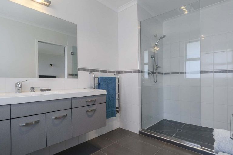 Photo of property in 5 Redhaven Place, Bethlehem, Tauranga, 3110