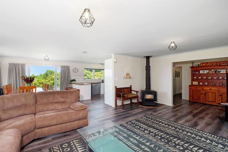 Photo of property in 126 Gatfield Road, Kaukapakapa, 0873