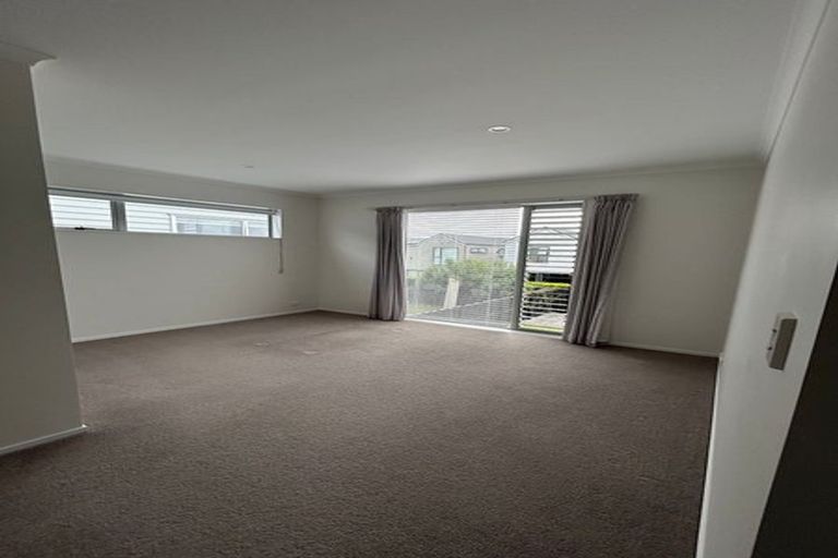Photo of property in 24 Plover Road, Hobsonville, Auckland, 0616