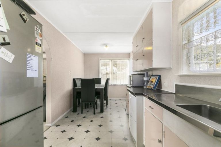 Photo of property in 9 Antrim Crescent, Wainuiomata, Lower Hutt, 5014