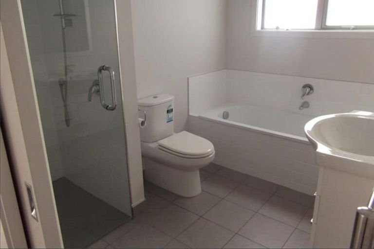 Photo of property in 4b Benzie Avenue, Wallaceville, Upper Hutt, 5018