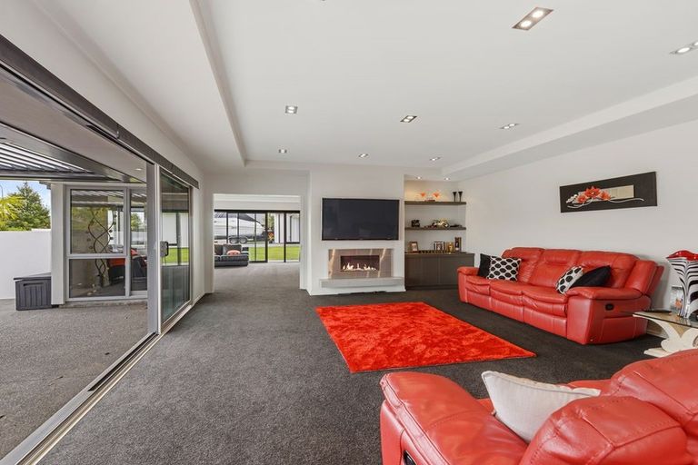 Photo of property in 1 Rossington Drive, West Melton, 7618