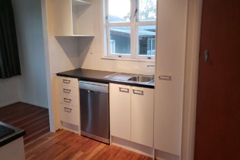 Photo of property in 16 Verel Street, Fairfield, Hamilton, 3214