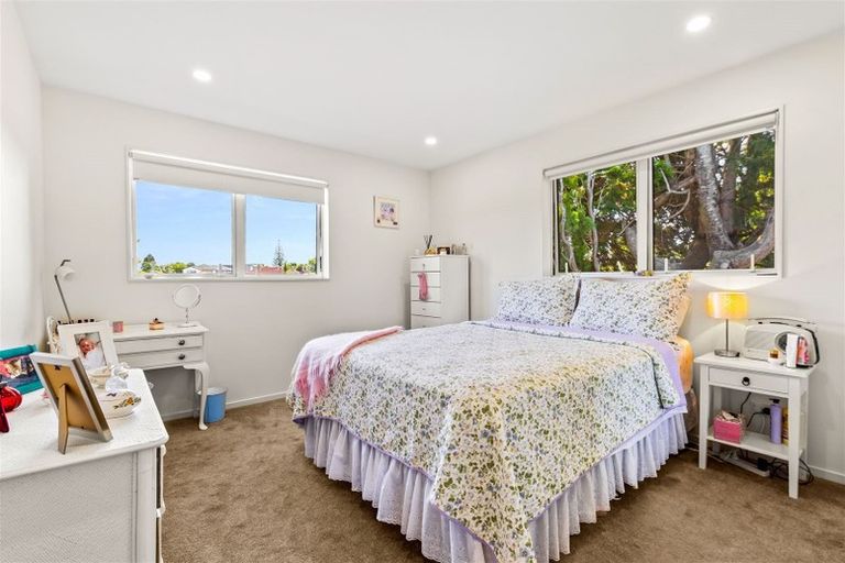 Photo of property in 30c Coniston Avenue, Te Atatu South, Auckland, 0610