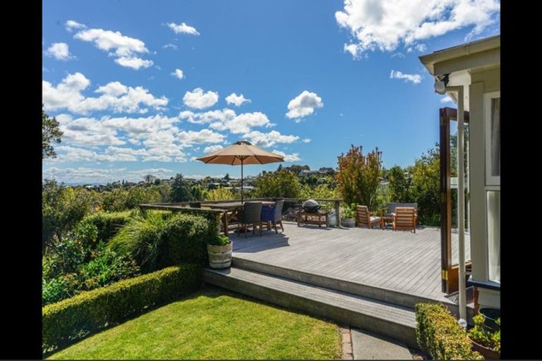 Photo of property in 59 Lucknow Road, Havelock North, 4130
