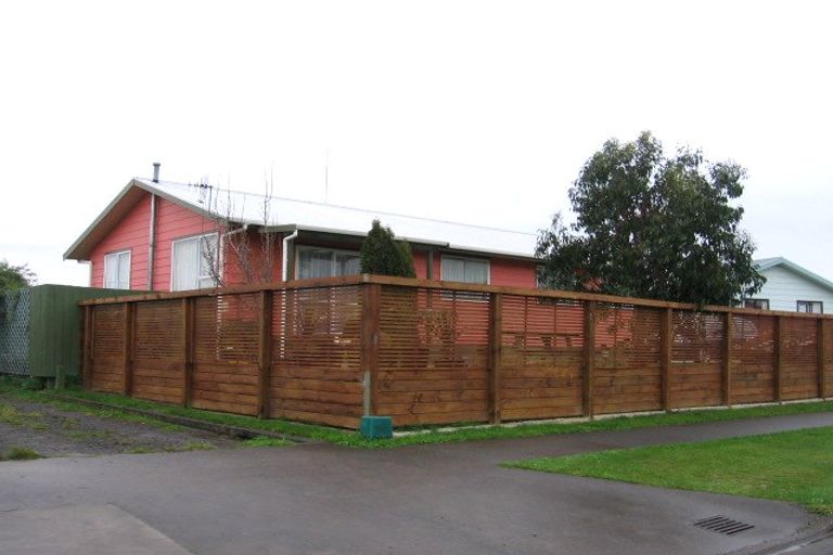 Photo of property in 12 Dahlstrom Grove, Kelvin Grove, Palmerston North, 4414