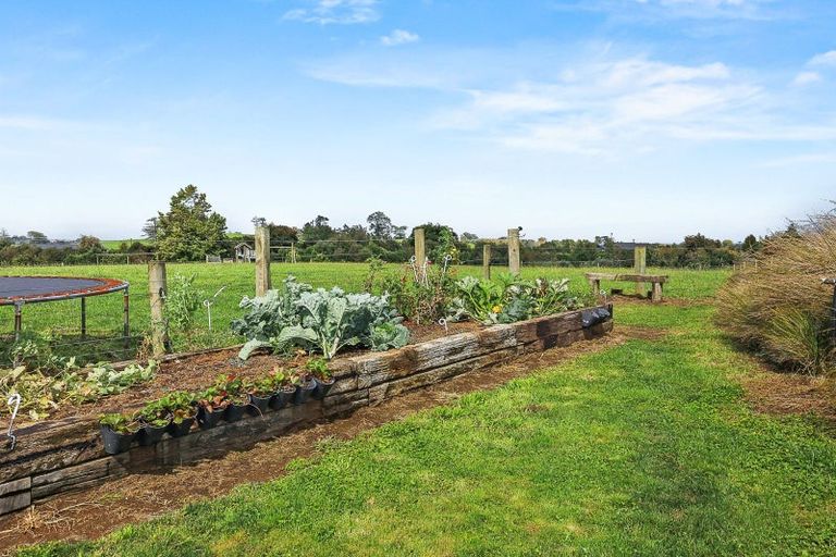 Photo of property in 23 Metcalfe Road, Ngahinapouri, Hamilton, 3290