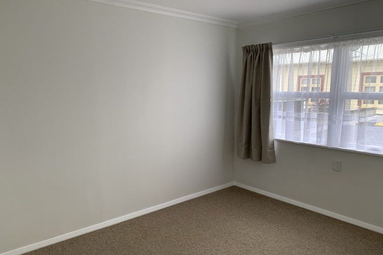 Photo of property in 10 Eton Place, Levin, 5510