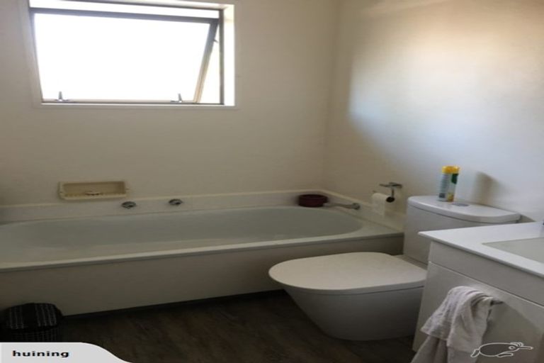 Photo of property in 19 Lodge Place, Ilam, Christchurch, 8041