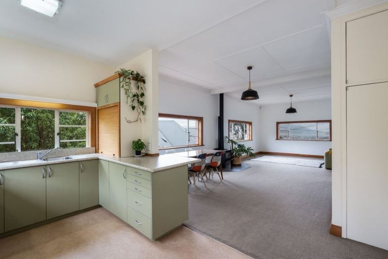 Photo of property in 36 Middleton Road, Kew, Dunedin, 9012