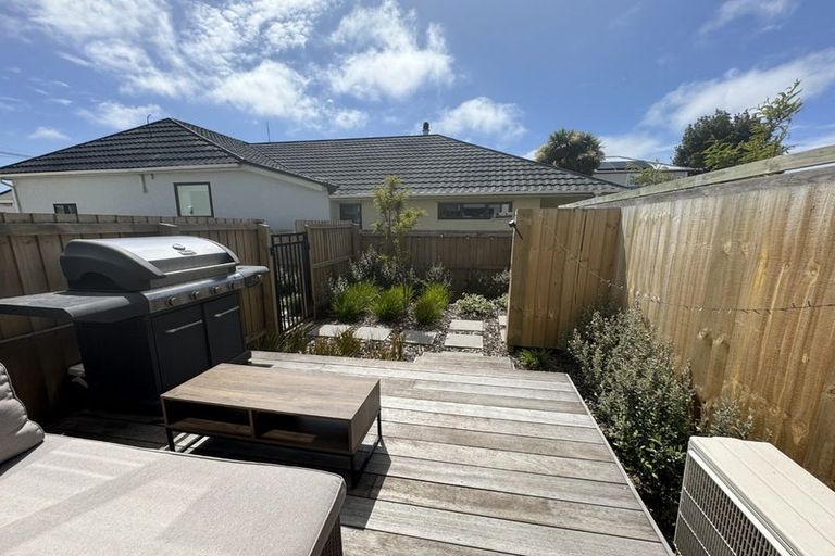 Photo of property in 2/14 Leitch Street, Somerfield, Christchurch, 8024