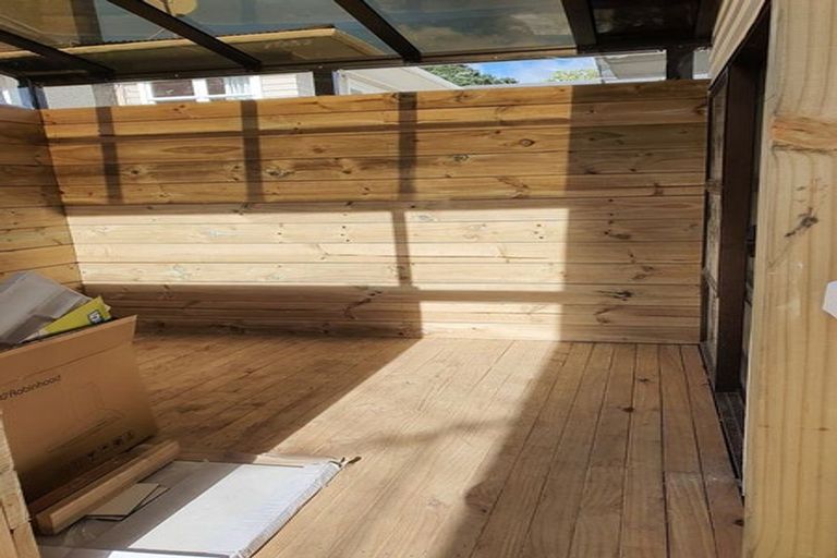 Photo of property in 13 Wylie Avenue, Sunnynook, Auckland, 0620