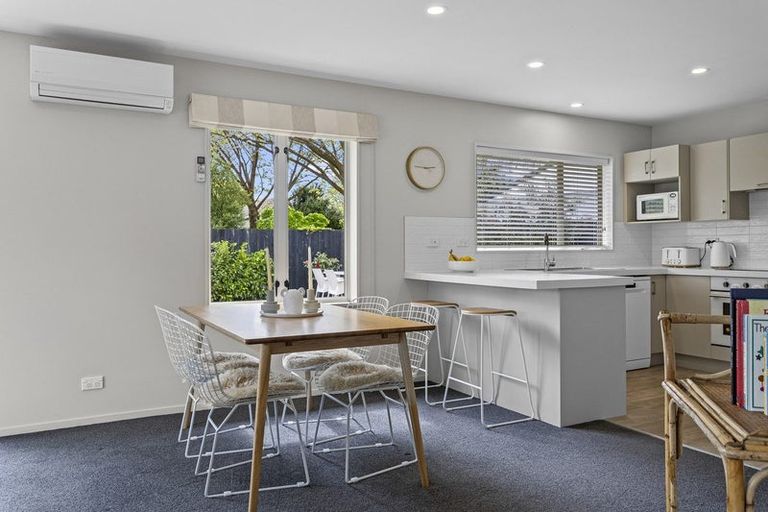 Photo of property in 4 Magnolia Lane, St Albans, Christchurch, 8052