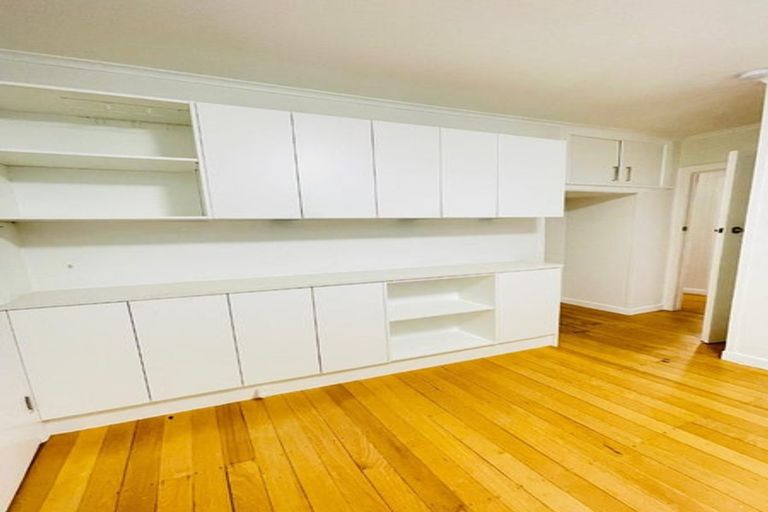 Photo of property in 231 Hepburn Road, Glendene, Auckland, 0602