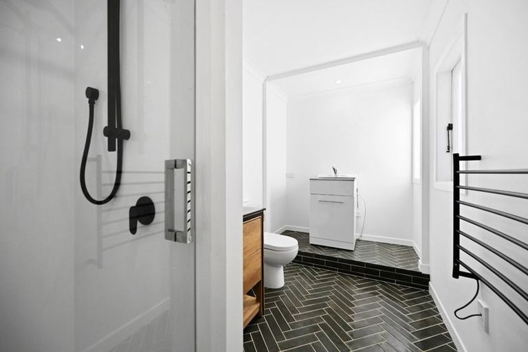 Photo of property in 62 Mount View Road, Melville, Hamilton, 3206