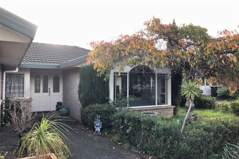Photo of property in 27 Oakridge Way, Northpark, Auckland, 2013