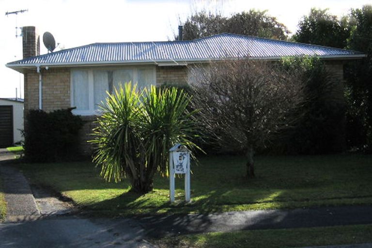 Photo of property in 4 Liston Crescent, Hillcrest, Hamilton, 3216