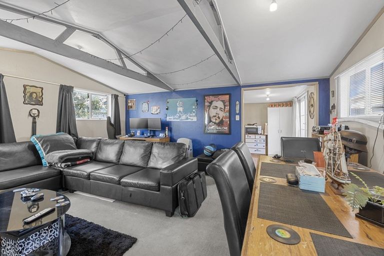 Photo of property in 49 Leeds Street, Milson, Palmerston North, 4414