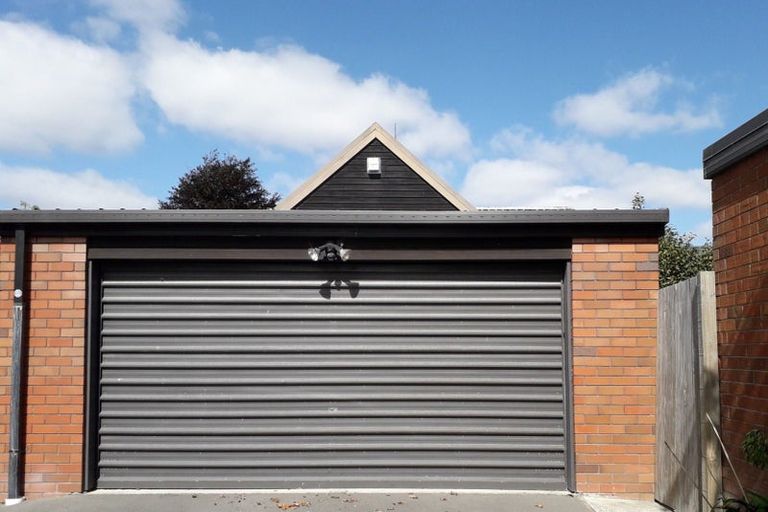 Photo of property in 28b Inglewood Place, Avonhead, Christchurch, 8042