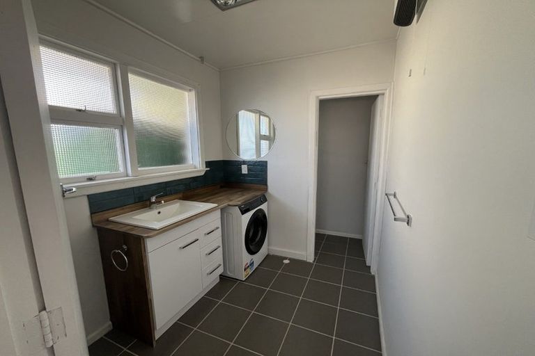 Photo of property in 2/76 Estuary Road, New Brighton, Christchurch, 8061