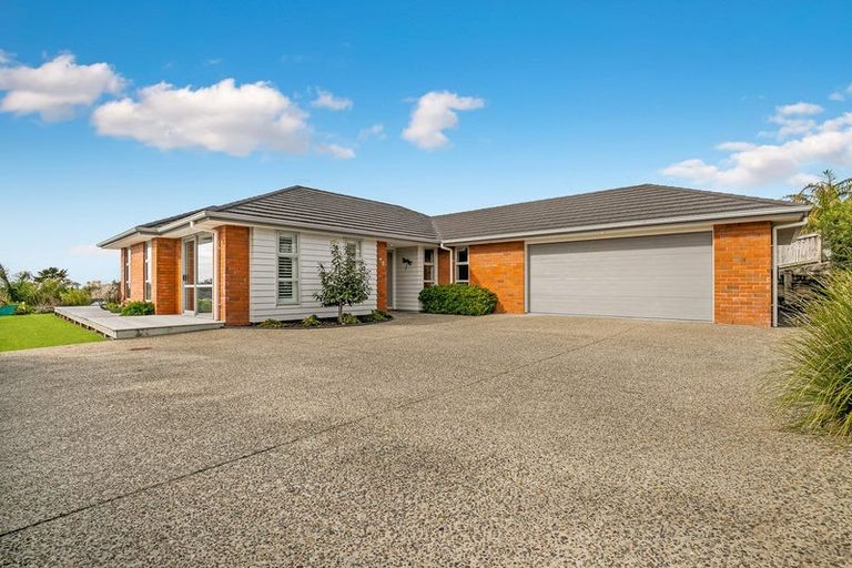 Photo of property in 29 Beachwood Drive, Hatfields Beach, Orewa, 0931