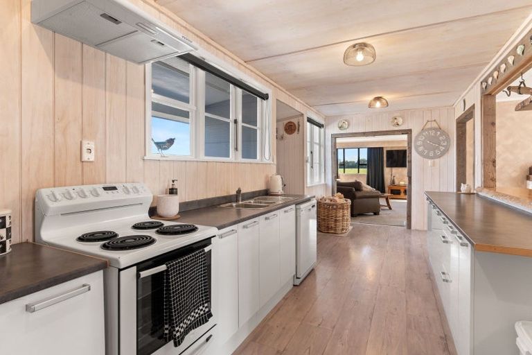 Photo of property in 388 Kahutara Road, Kahutara, Featherston, 5771