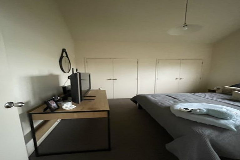 Photo of property in 11 Coronation Street, Belmont, Auckland, 0622