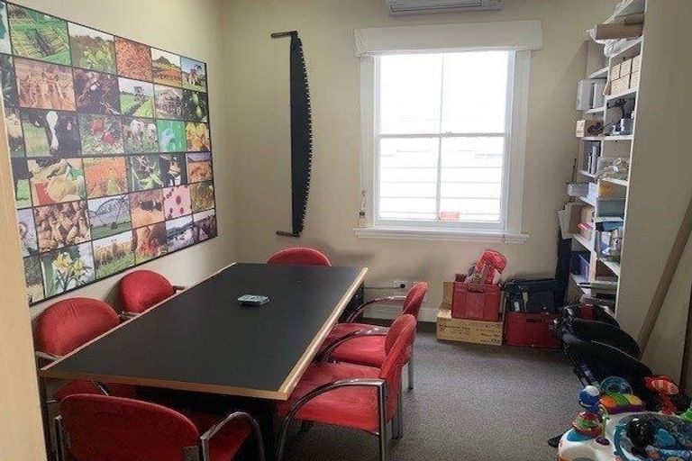 Photo of property in 19 Richmond Road, Brixton, New Plymouth, 4373