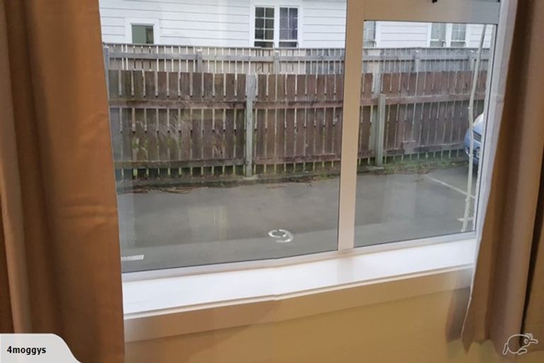 Photo of property in 9/76 Freyberg Street, Lyall Bay, Wellington, 6022