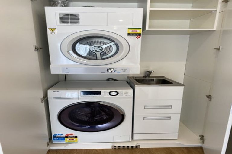 Photo of property in 24/6 Waverley Street, Sydenham, Christchurch, 8023