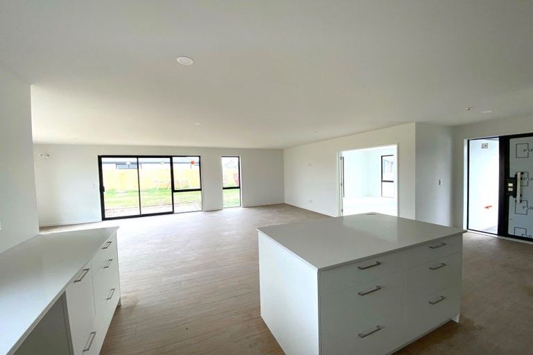 Photo of property in 37 Suffolk Drive, Kirwee, 7571