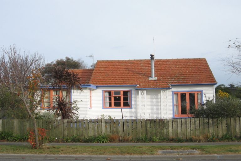 Photo of property in 27 Russell Road, Marewa, Napier, 4110