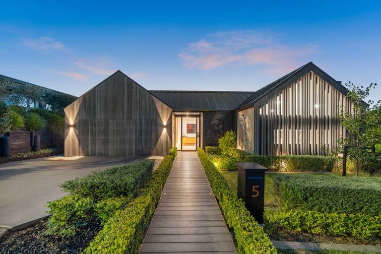 Photo of property in 5 Winstone House Road, Paerata, 2124